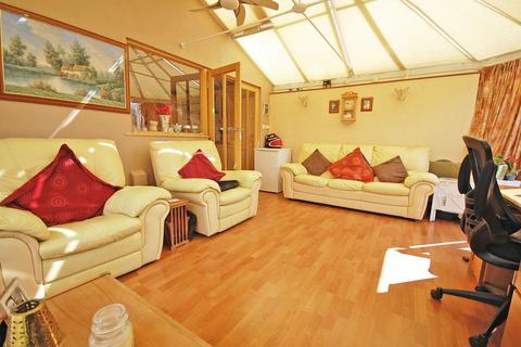 95 Bedells Avenue, Black Notley, Braintree, CM77 8NA