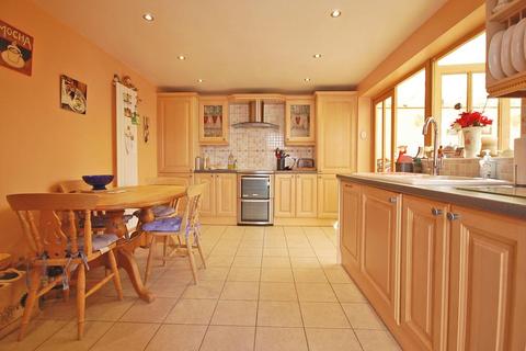 95 Bedells Avenue, Black Notley, Braintree, CM77 8NA