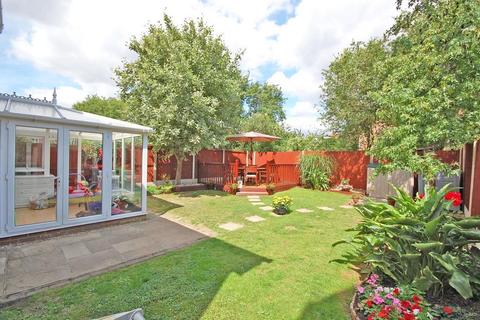 9 Shelduck Crescent, Great Notley, Braintree, CM77 7YF