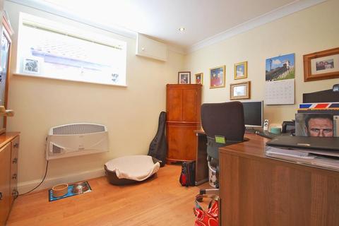 9 Shelduck Crescent, Great Notley, Braintree, CM77 7YF