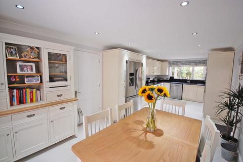 16 Crofters Walk, Braintree, CM77 7GP