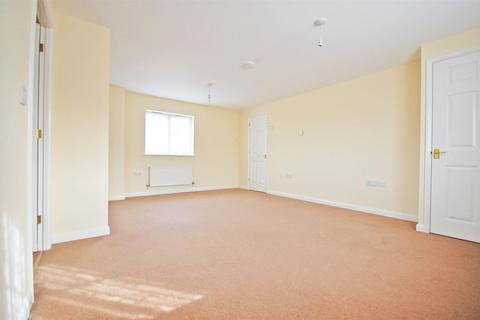 32 Shimbrooks, Great Leighs, Chelmsford, CM3 1SH