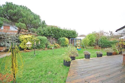 6 Notley Green, Great Notley, Braintree, CM77 7US