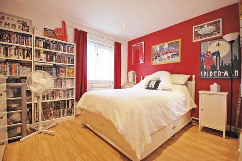 6 Notley Green, Great Notley, Braintree, CM77 7US