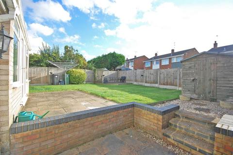 16 Brunwin Road, Rayne, Braintree, CM77 6BU