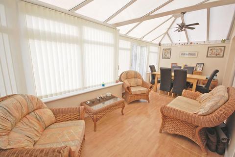 16 Brunwin Road, Rayne, Braintree, CM77 6BU