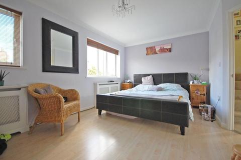 2 Ashdown Close, Great Notley, Braintree, CM77 7FR