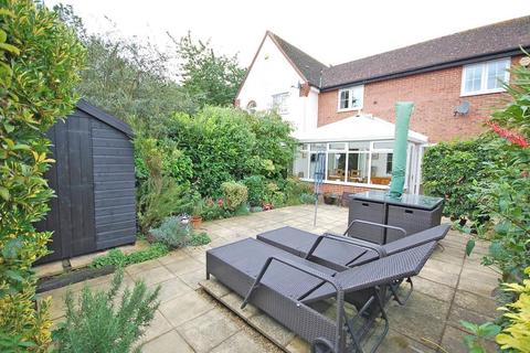 4 Cuckoo Way, Great Notley, Braintree, CM77 7YG