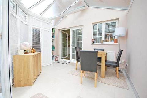 32 Hidcote Way, Great Notley, Braintree, CM77 7XT