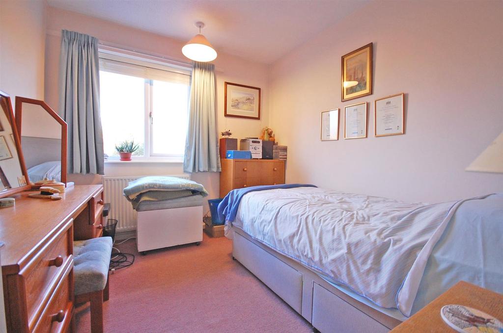 Bedroom 4.jpg