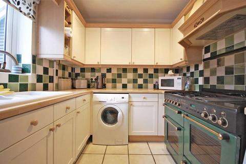92 Cuckoo Way, Great Notley, Braintree, CM77 7WH