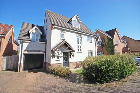 14 Farriers Way, Great Notley, Braintree, CM77 7XJ
