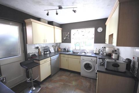 14 Farriers Way, Great Notley, Braintree, CM77 7XJ