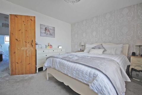 7 Gore Terrace, Rayne, Braintree, CM77 6RJ