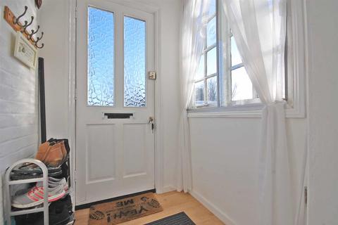 7 Gore Terrace, Rayne, Braintree, CM77 6RJ