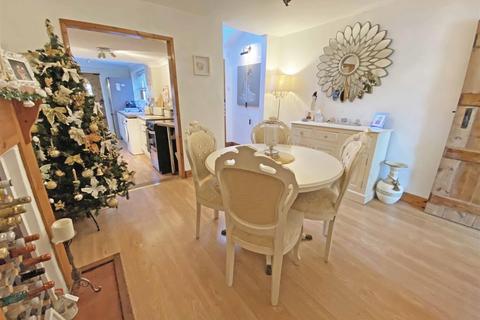 7 Gore Terrace, Rayne, Braintree, CM77 6RJ