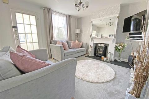 7 Gore Terrace, Rayne, Braintree, CM77 6RJ