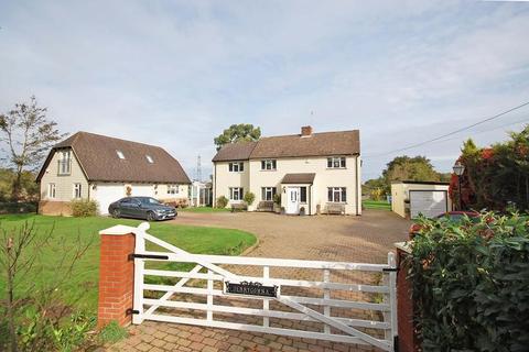 Derrygowna Braintree Road, Cressing, Braintree, CM77 8JB