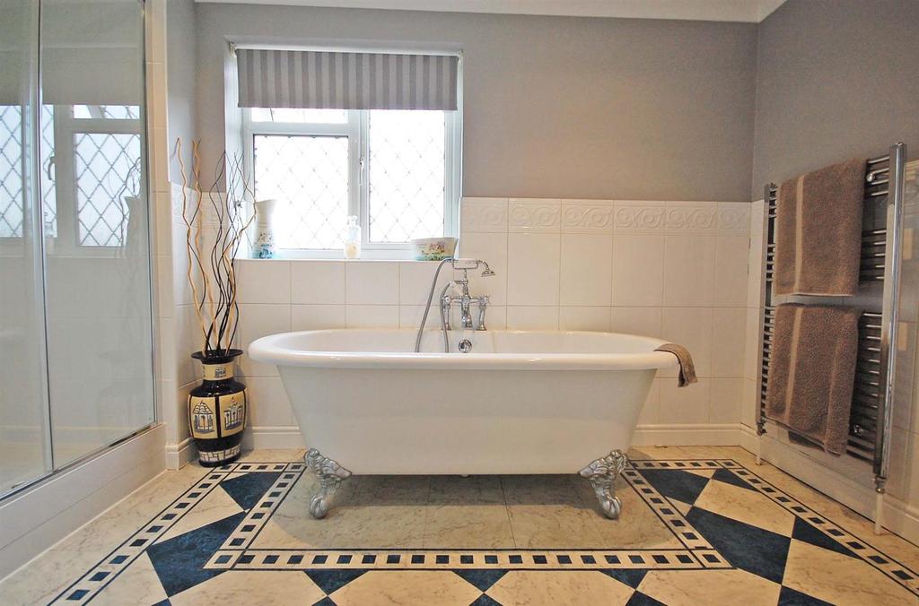 Ensuite.jpg
