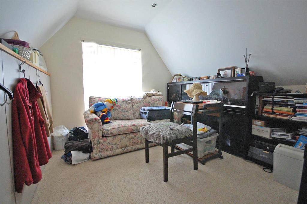 Annex bedroom 2 .jpg