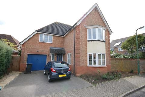 2 Hidcote Way, Great Notley, Braintree, CM77 7XT