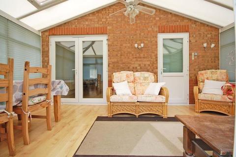 2 Hidcote Way, Great Notley, Braintree, CM77 7XT