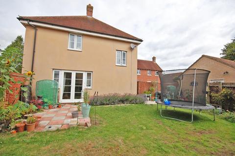 19 Constable Way, Black Notley, Braintree, CM77 8FE