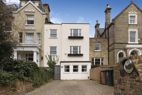 22a Hampstead Lane, London, N6 4SB