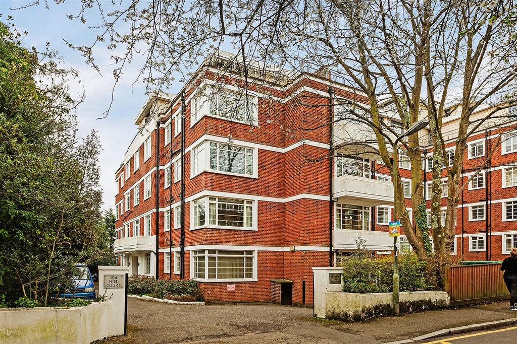 Hill Court, 104 Wimbledon Hill Road, Wimbledon 2 bed flat £1,500 pcm