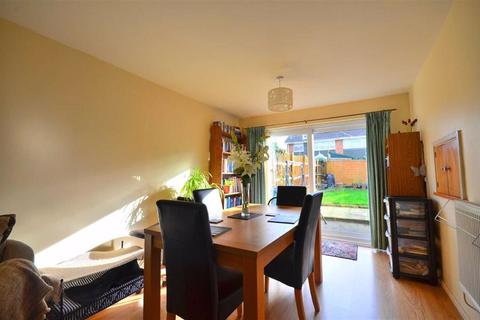 3 Fairford Way, Gloucester, GL4 4AY