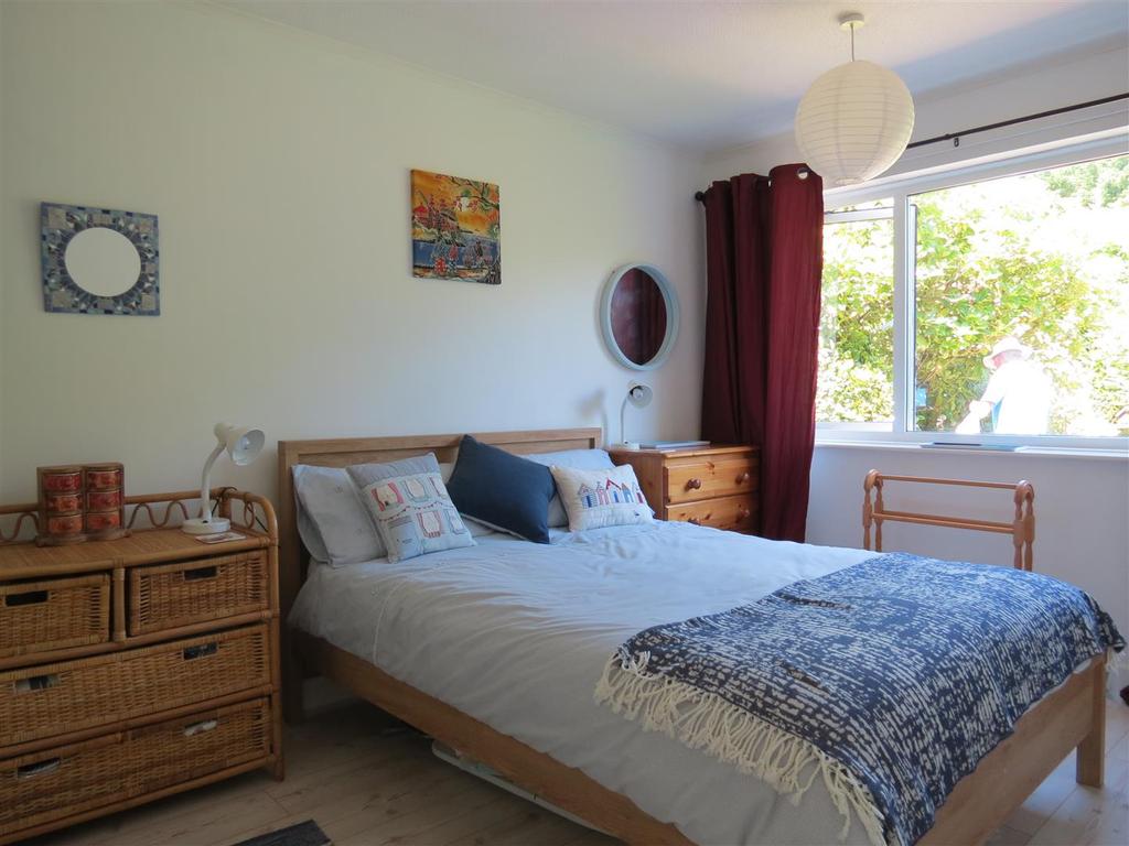 Bedroom: