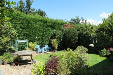 24 Edinburgh Close, Carlyon Bay, St Austell, PL25 3PN