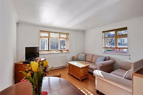 Flat 4, Westbourne Apartments Birkbeck Road, Beckenham, BR3 4GY