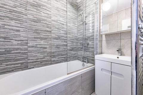 Flat 30, Morville House Fitzhugh Grove, London, SW18 3SD
