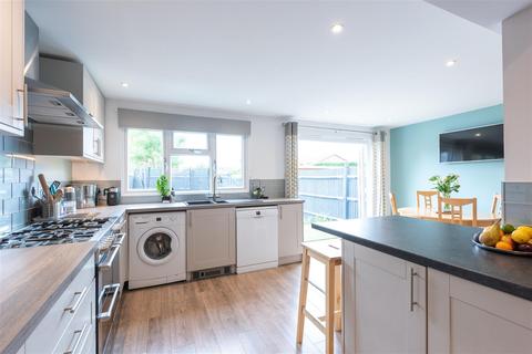 227 Fleetside, West Molesey, KT8 2NJ
