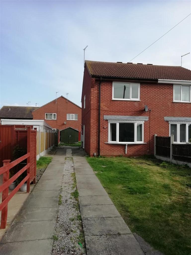 Willow Road, Balderton 2 bed semidetached house £595 pcm (£137 pw)