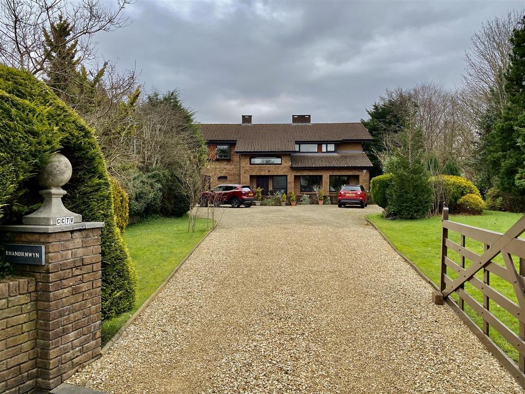 Bonllwyn, Ammanford 4 bed detached house £550,000