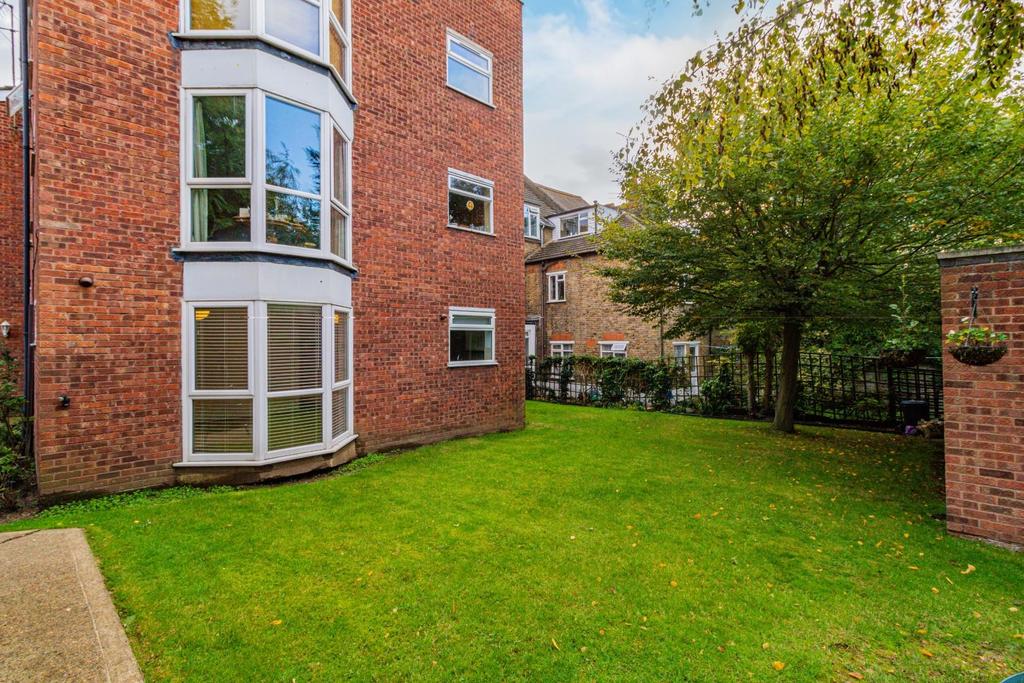 Dower House-15-Manorgate-Road-Kingston-Upon-Thames