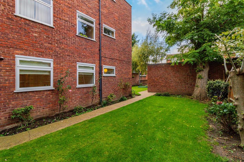 Dower House-15-Manorgate-Road-Kingston-Upon-Thames