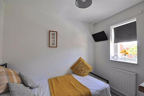 40 Barnes Way, Worcester, WR5 3AP