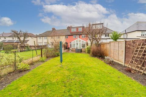 35 Toynbee Road, London, SW20 8SH