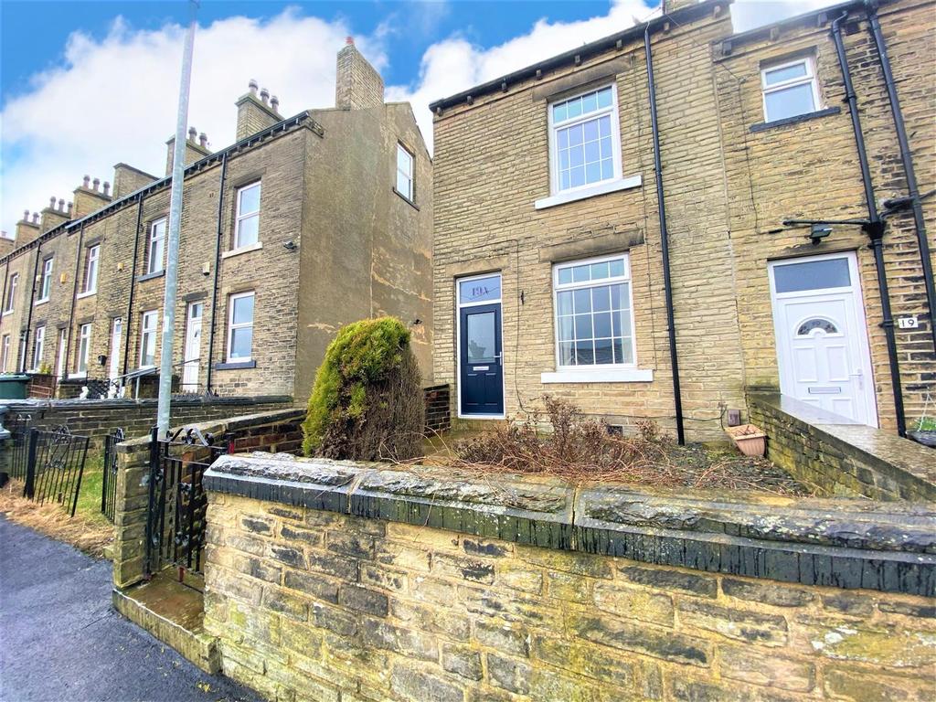 Mary Street, Wyke, Bradford 2 bed end of terrace house £120,000