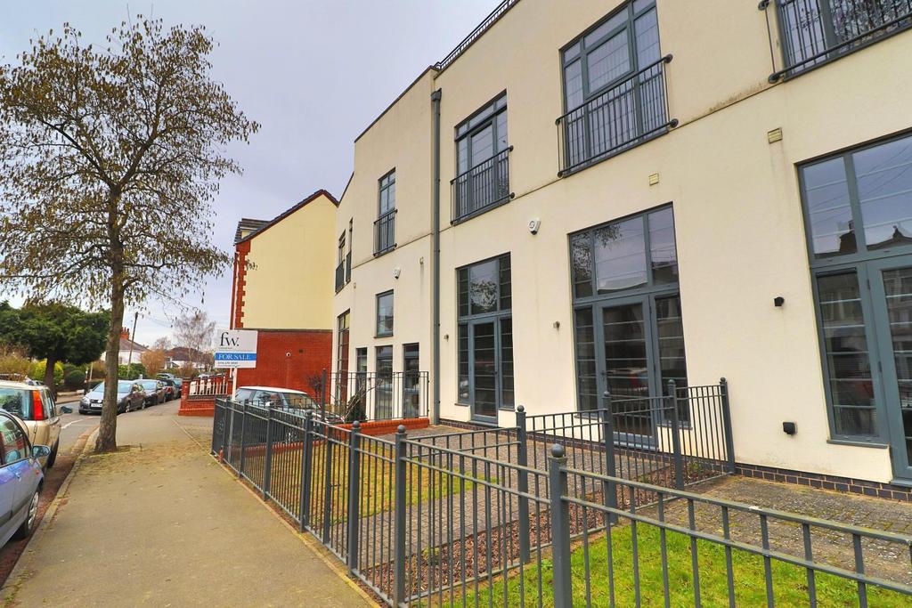Knighton Church Road, South Knighton 2 bed apartment £225,000