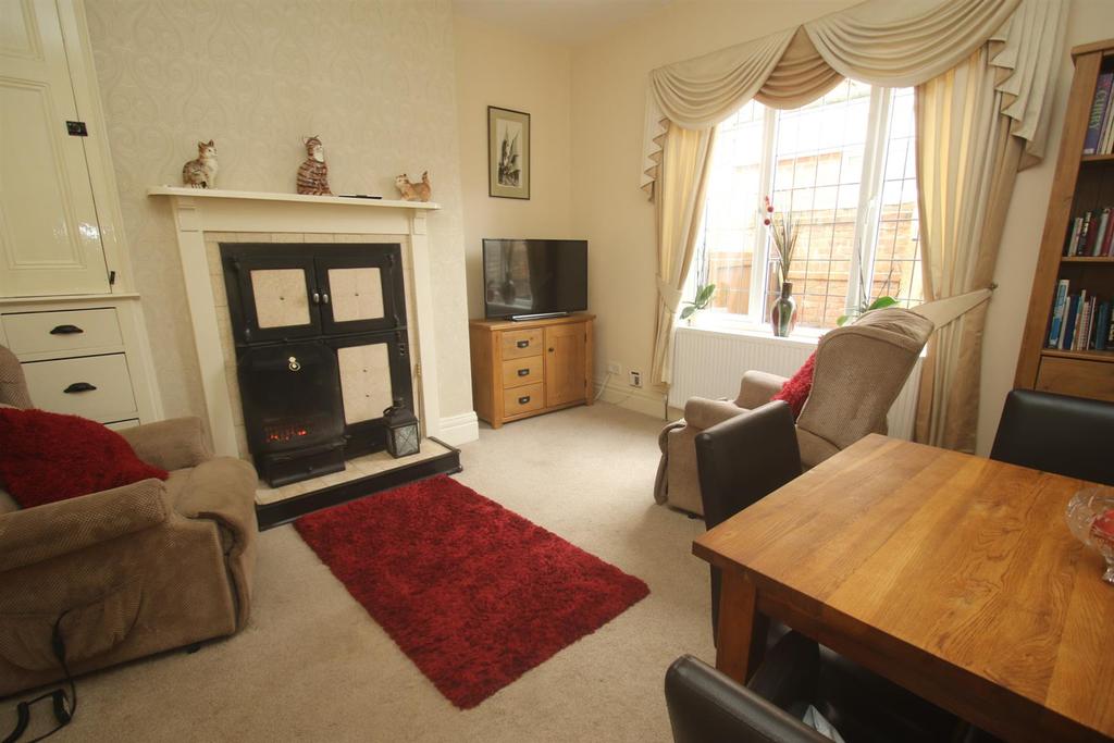 Sitting room: