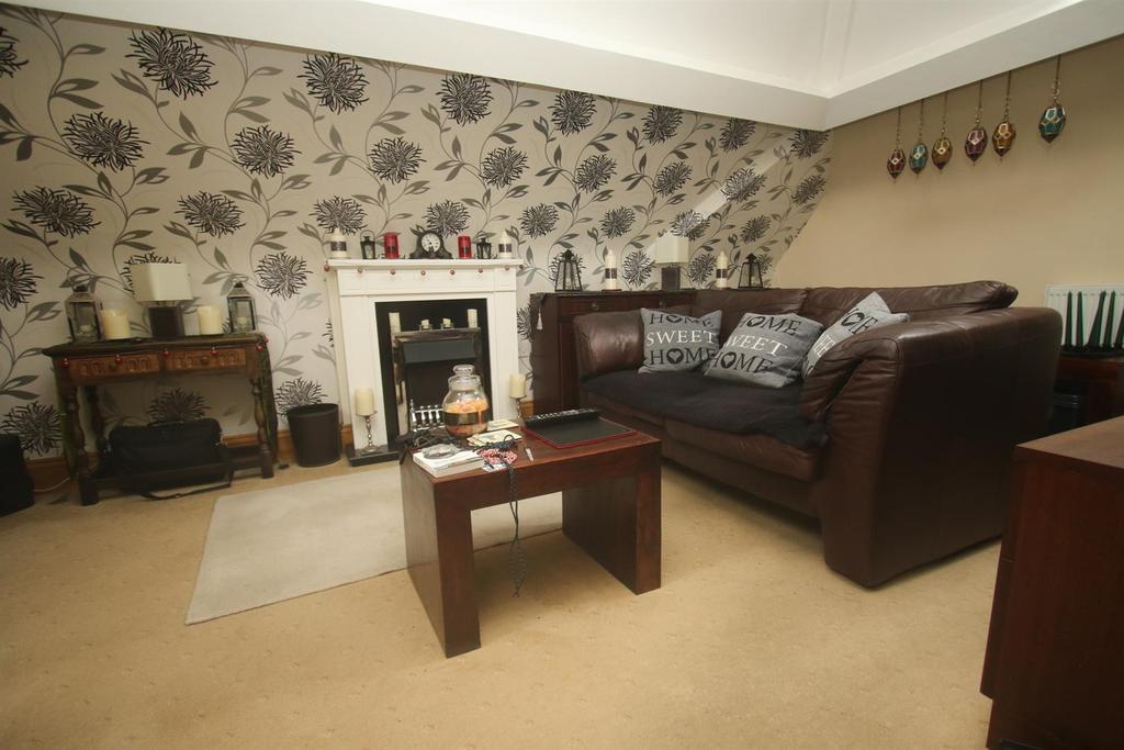 Lounge: