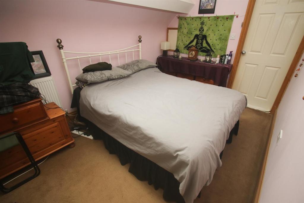 Bedroom: