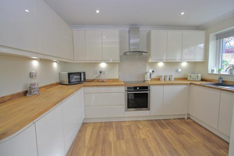 41 Abbotsfield Way, Faverdale, Darlington, DL3 0GB