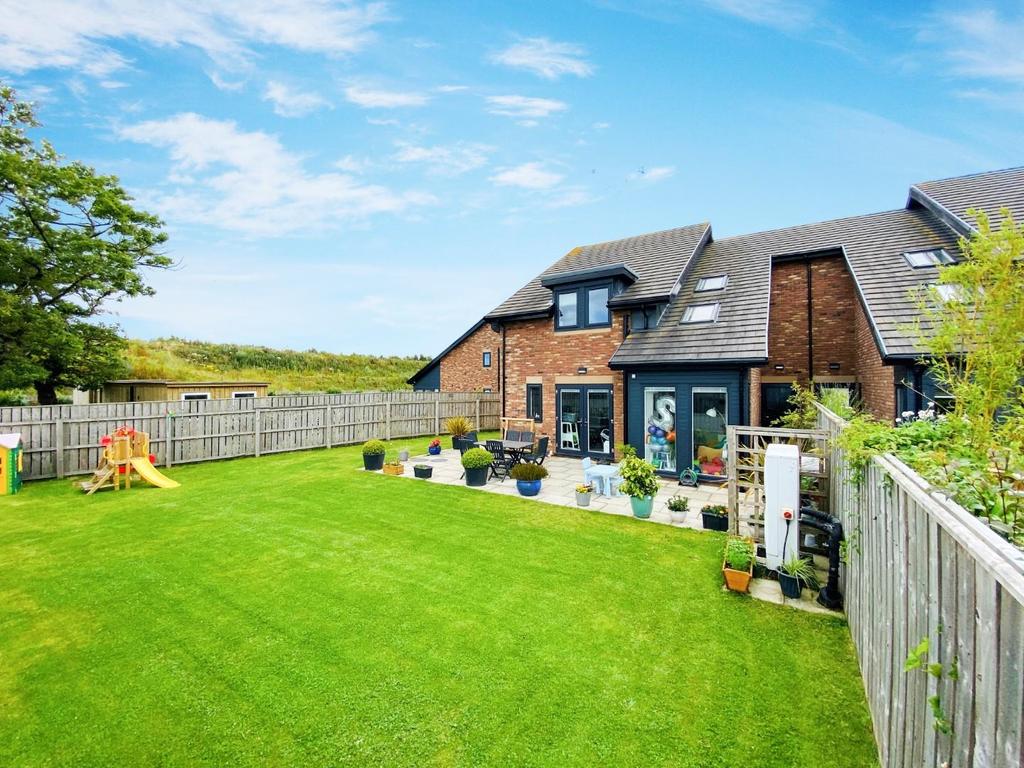 Arcot Grange, Cramlington 3 bed semidetached house £335,000