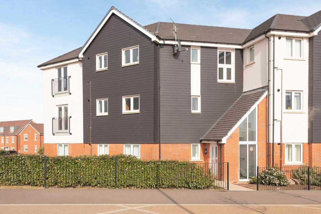 Castle Drive, Margate 2 bed flat £185,000