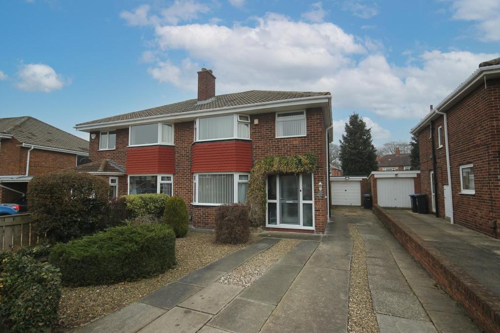 Staindrop Drive, Middlesbrough 3 bed semidetached house £180,000